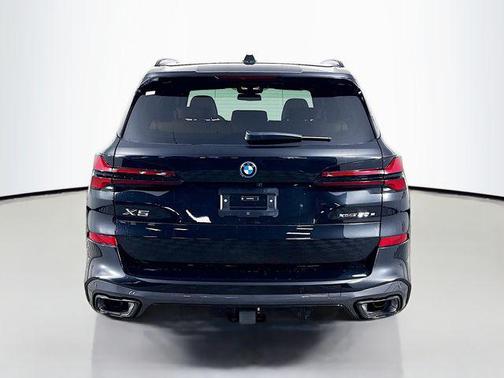 Black Sapphire Metallic 2026 BMW X5 PHEV xDrive50e