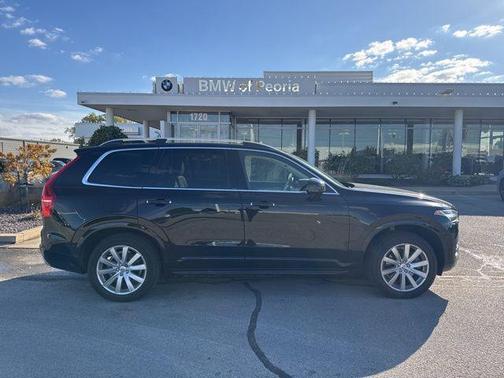 2019 Volvo XC90 T6 Momentum