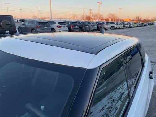 2026 Land Rover Range Rover Evoque Core S