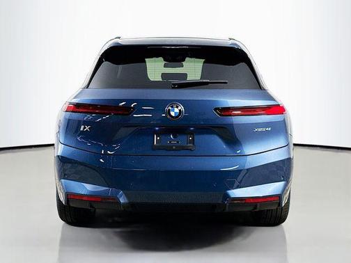 2026 BMW iX xDrive45