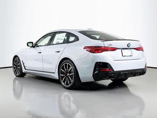 2025 BMW M440 i xDrive