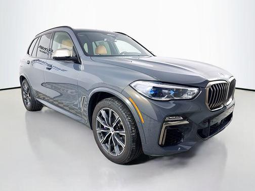 2021 BMW X5 M50i
