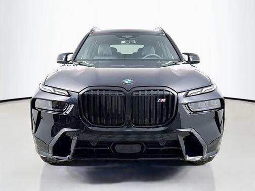 2026 BMW X7 M60i