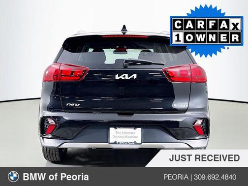 2022 Kia Niro LXS