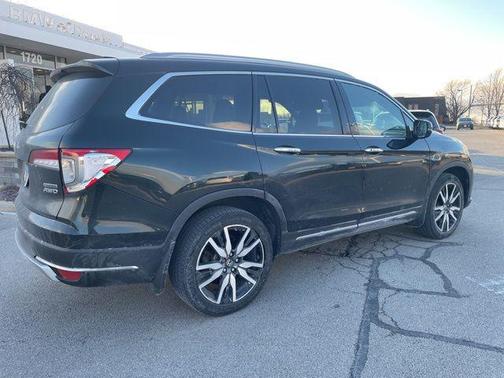 2019 Honda Pilot Touring 8-Passenger