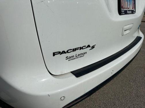 2023 Chrysler Pacifica Hybrid Limited