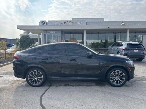 2022 BMW X6 xDrive40i