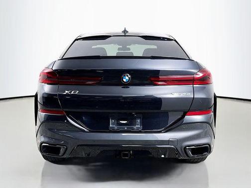2022 BMW X6 xDrive40i