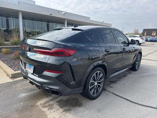 2022 BMW X6 xDrive40i