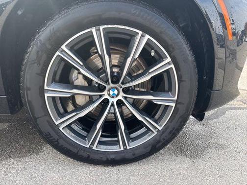 2022 BMW X6 xDrive40i