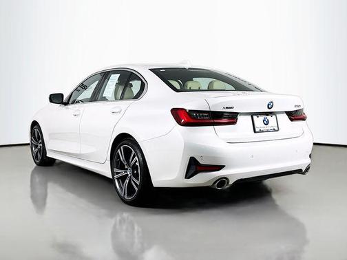 2022 BMW 330 xDrive