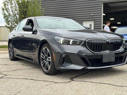Dark Graphite Metallic 2024 BMW 540 xDrive