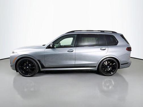 Skyscraper Grey Metallic 2027 BMW X7 M60i