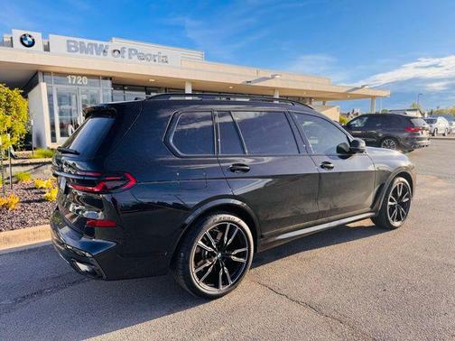 2025 BMW X7 xDrive40i