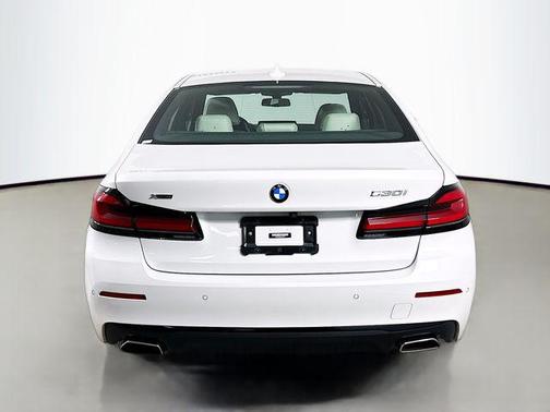 2022 BMW 530 i xDrive