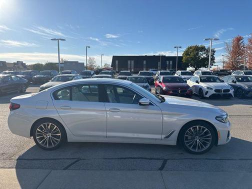 2022 BMW 530 i xDrive
