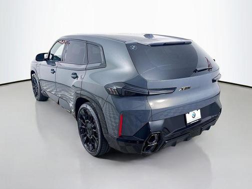 2025 BMW XM Base