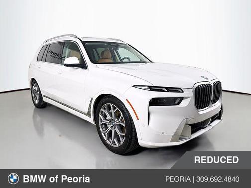 Mineral White Metallic 2023 BMW X7 xDrive40i