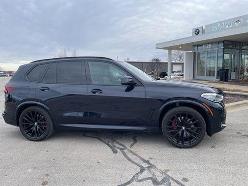 Carbon Black Metallic 2023 BMW X5 xDrive40i