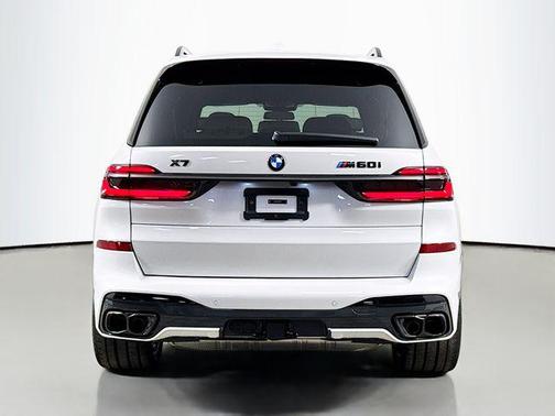 2026 BMW X7 M60i
