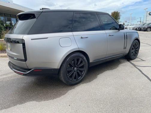 2025 Land Rover Range Rover P530 Autobiography