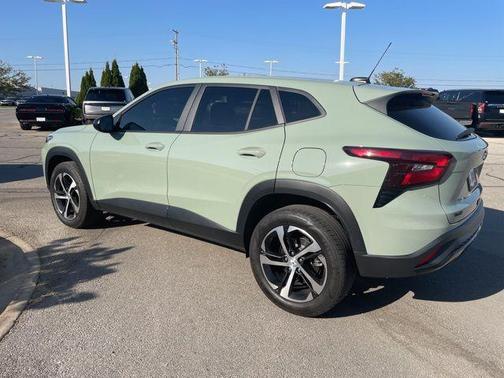 2024 Chevrolet Trax FWD 1RS