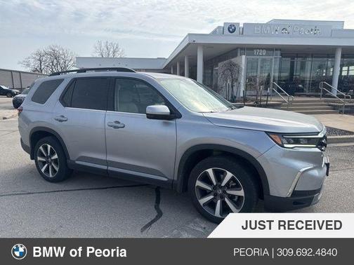 2023 Honda Pilot Touring 8-Passenger