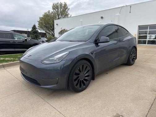 2023 Tesla Model Y Performance Dual Motor All-Wheel Drive
