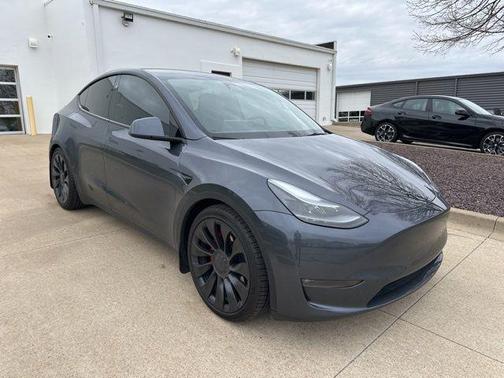 2023 Tesla Model Y Performance Dual Motor All-Wheel Drive