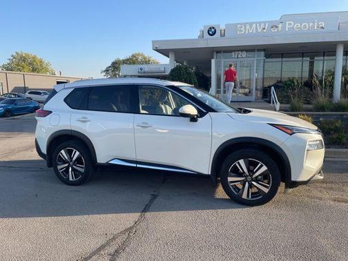2021 Nissan Rogue SL