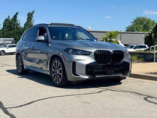 Skyscraper Grey Metallic 2024 BMW X5 PHEV xDrive50e