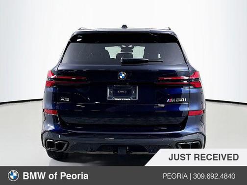 2025 BMW X5 M60i