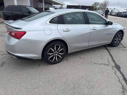 Silver Ice Metallic 2020 Chevrolet Malibu FWD RS