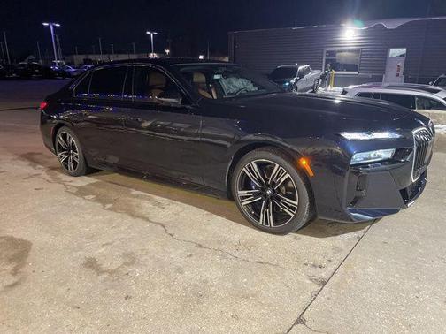 2024 BMW 760 xDrive