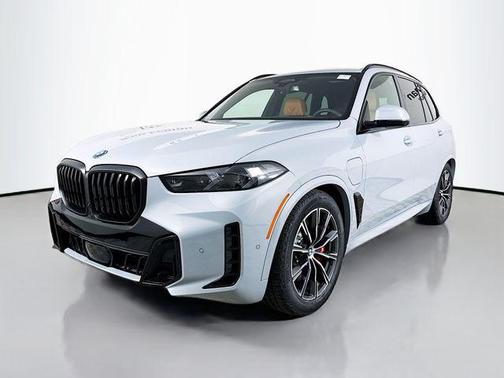 Brooklyn Grey Metallic 2026 BMW X5 PHEV xDrive50e