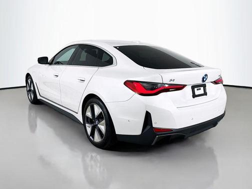 Mineral White Metallic 2025 BMW i4 Gran Coupe xDrive40