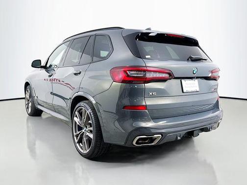 2022 BMW X5 M50i