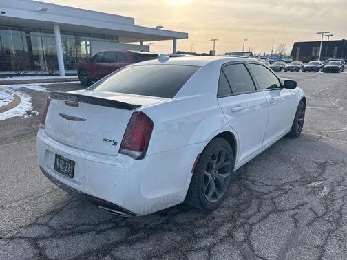 2021 Chrysler 300 S