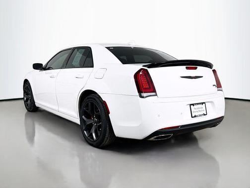 2021 Chrysler 300 S