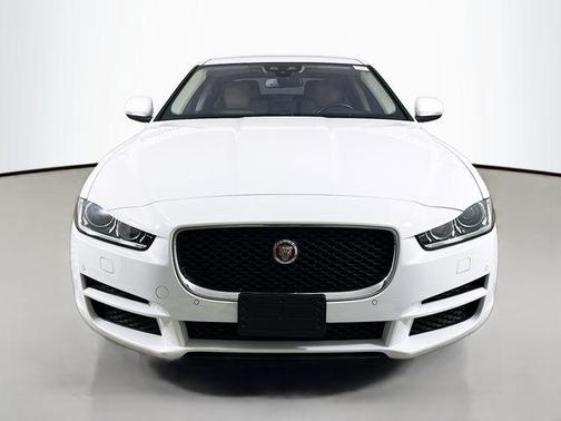 2017 Jaguar XE 25t Premium