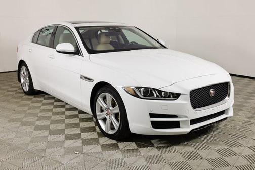 2017 Jaguar XE 25t Premium