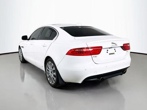 2017 Jaguar XE 25t Premium