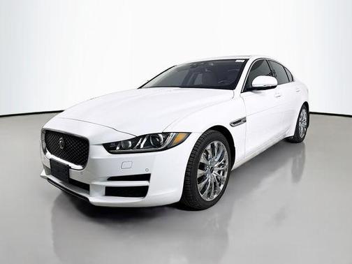 2017 Jaguar XE 25t Premium
