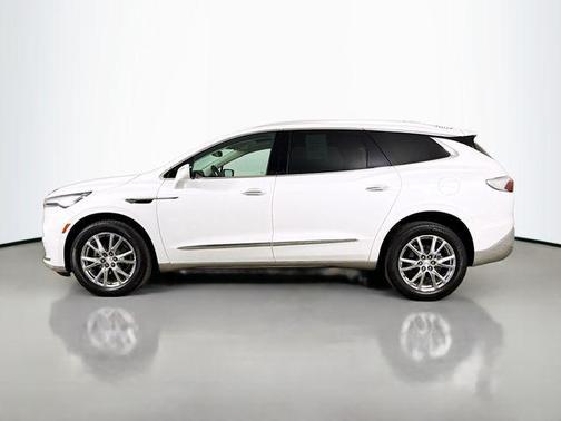 2022 Buick Enclave AWD Essence