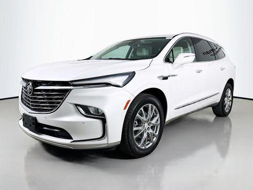 2022 Buick Enclave AWD Essence