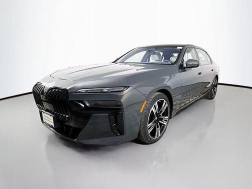 2023 BMW 760 i xDrive