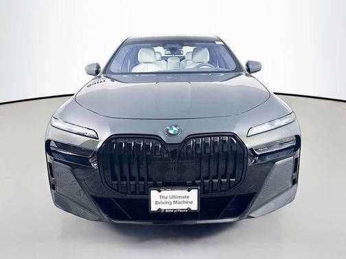 2023 BMW 760 i xDrive