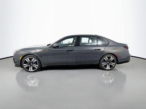 2023 BMW 760 i xDrive