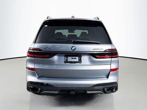 Skyscraper Grey Metallic 2026 BMW X7 xDrive40i