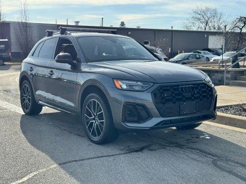 Daytona Gray Pearl Effect 2022 Audi SQ5 3.0T Premium Plus